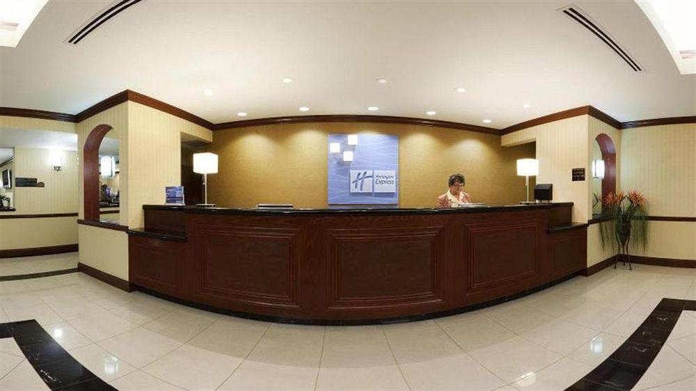 Holiday Inn Express Venice By Ihg Venice Gardens Exterior foto